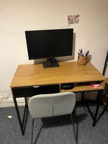 Office Desk with chair