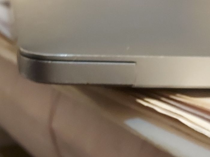 Apple MacBook Air Model A2179, 13.3 inch, Not Powering on, Being sold for parts or repair, very good cosmetic condition
