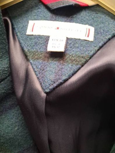 Stunning Wool Coat by Tommy Hilfiger 12