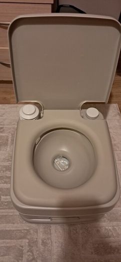 Portable Toilet for Camper