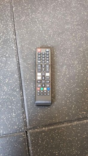 Samsung LE32B450C4WXXU 32" Tested Working TV Made In Hungary
