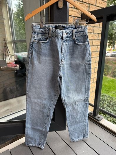 ZARA Light Blue Straight-Leg Jeans Size EU 36