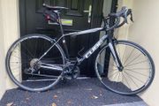 Like new Cube peloton SL 53cm shimano 105 mavic aksium wheels 700x25c wheels 2x11=22 speed comes with back bag holder bottle