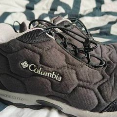 Columbia Unisex  Firecamp outdoor boots size 6