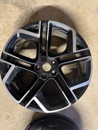 20 Genuine VW R line Alloys