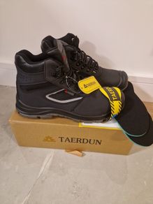 Sefty boots