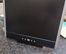 Tft 17" Vga Monitor M17gka
