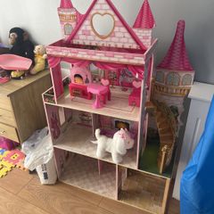 dolls house