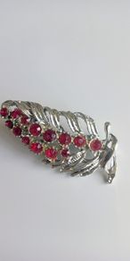 Vintage silver tone red stone brooch pin