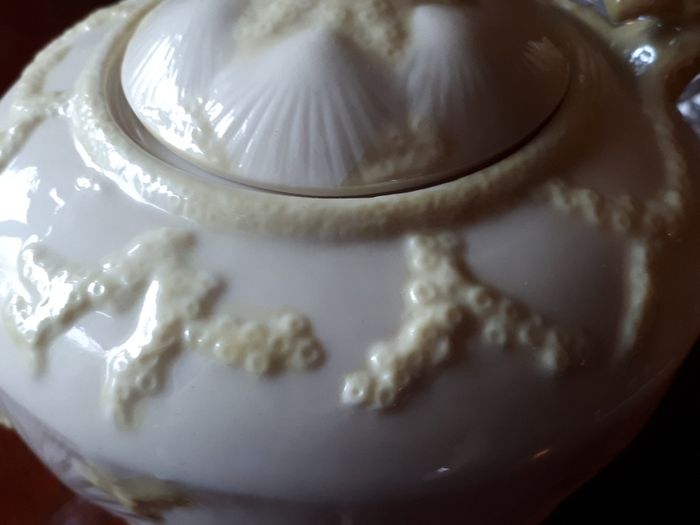 VINTAGE Belleek China,  22 piece  vintage Tea Set (Green Mark)