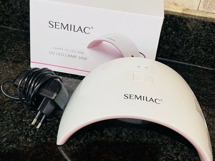 Semilac UV nail lamp