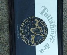 Tullamore Dew vintage mirror,,came from closed down pub,,hard to come by,,buyer collects,,no posting for this item ,lovely advertising wall display for any home bar or man cave pub restaurant etc etc. Sold as seen .