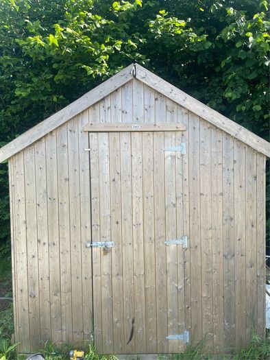 Garden shed