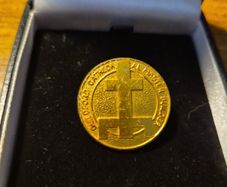 Vintage Guildford Cathedral Al Master Builder Medal Badge Brooch