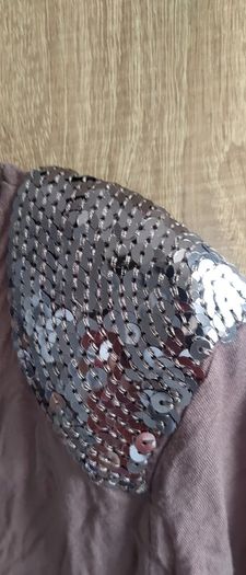 Grey Top with Sequins Fits 6/8/10