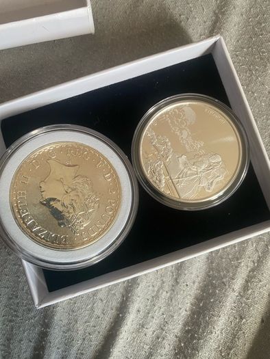 2oz  silver . 999 Britannia and Fiji coins