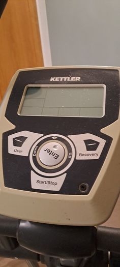 Cross trainer