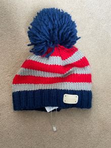 Brand new blade and rose winter striped hat with bobble