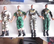 Four Lanard Poseable Combat Army Soldiers, 2003. 11.5''