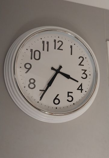 Huge Wall Clock