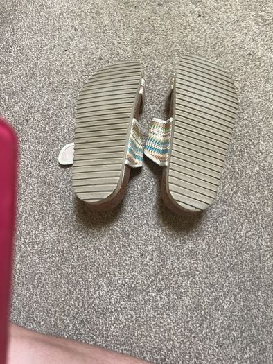 Flip flops