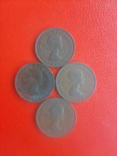 4 1950s British Halfpennies