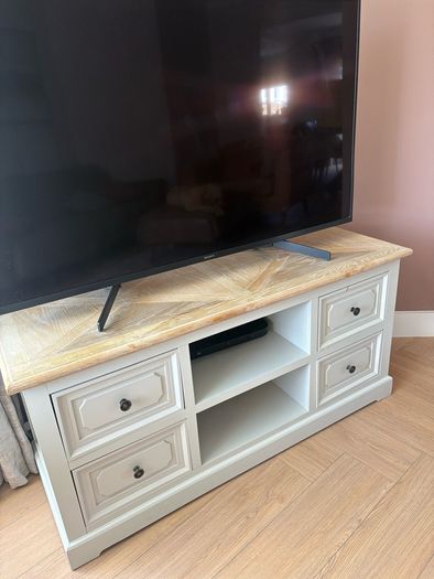 media unit