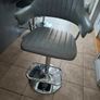 6 Bar Stools Image 2