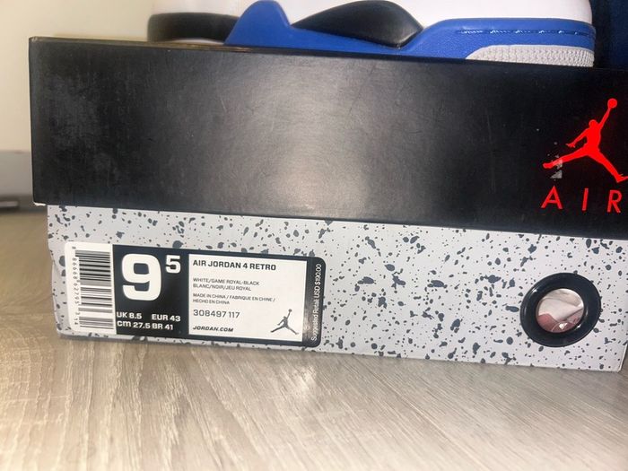 Retro Jordan 4 Motorsport
