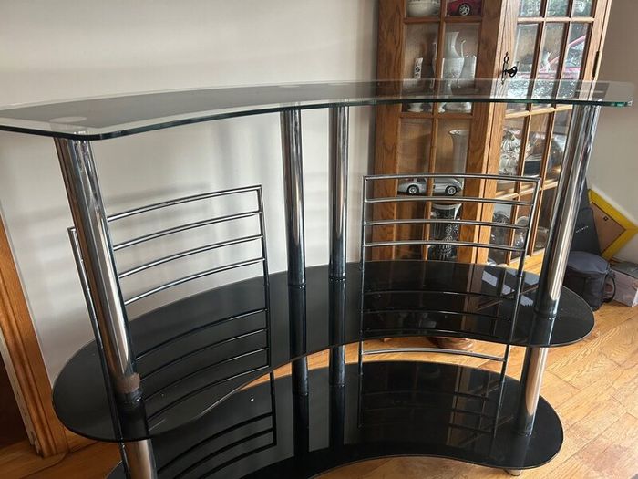 Furniture Glass shelves or Bar counter