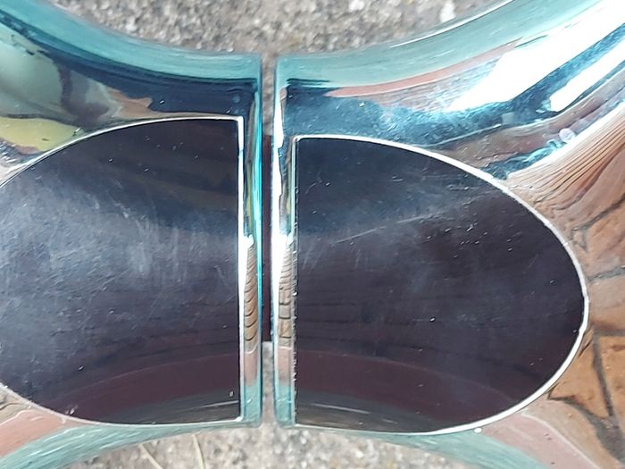 Hoverboard, no charger, not tested in very good cosmetic condition