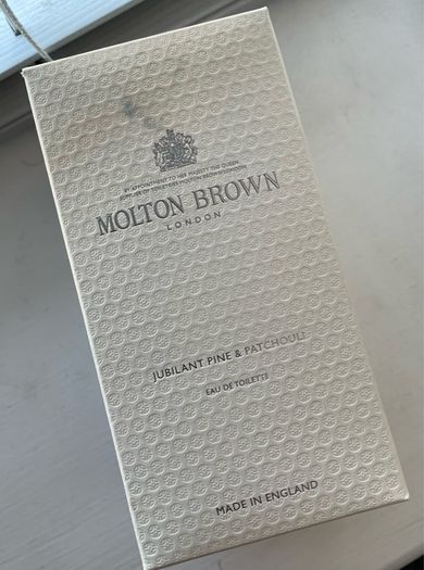 Molton Brown Jubilant Pine & Patchoui Eau De Toilette (Half Bottle)