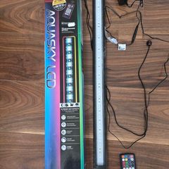 Fluval Aquasky LED Bluetooth 25W (83-106.5cm) - Excellent Condition