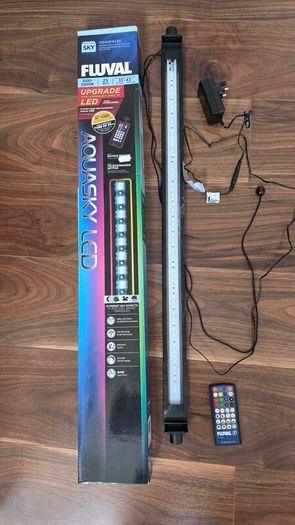 Fluval Aquasky LED Bluetooth 25W (83-106.5cm) - Excellent Condition