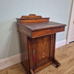 Inlaid walnut davenport desk and chair