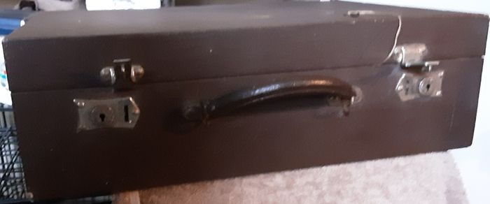 picnic case or maybe a weekend case