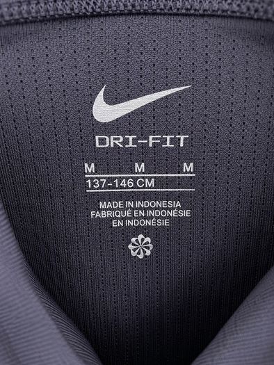Nike Dri-FIT 1/2-  1/4-zip top, size M,  137-146cm