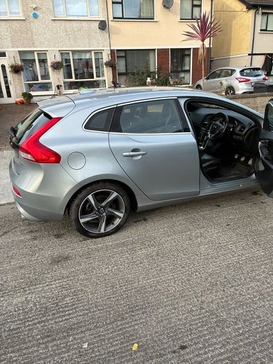 Volvo v49 2D