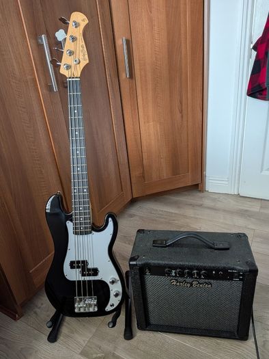 Harley Benton Short Scale Bass Guitar & Amp Bundle