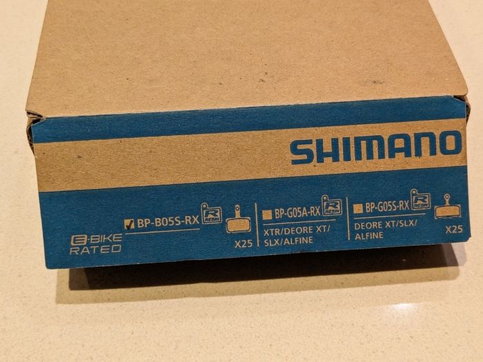 Shimano hydraulic disc brake pads (J03A/J05A, B01S/B03S/B05S compatible)