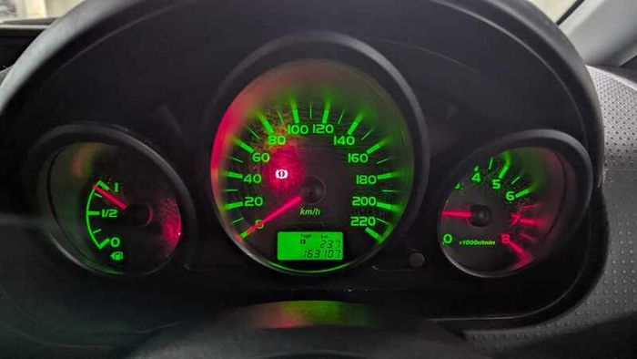 Mitsubishi Colt 2007 ,quick sale  (emigrating)