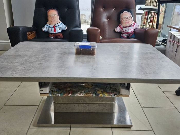 Height-adjustable dinner-coffee Table