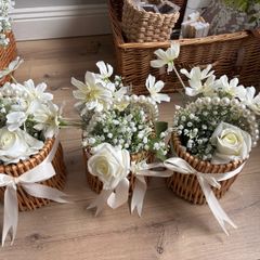 Wedding accessories