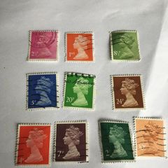 10 Queen Elizabeth II stamps