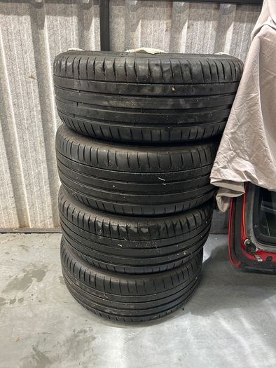 17" Mercedes AMG Aero Alloys with Michelin Tires