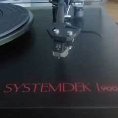 Systemdek I 900.Record player.Original Rare Systemdek Tonearm,excellent condition.Highly regarded turntable.Rare to find!