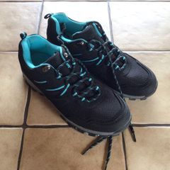 Mountain warehouse Ladies walking shoes Uk 7 Eu 40 Like new