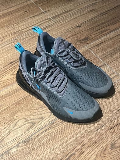 Nike Air Max 270 UK8.5