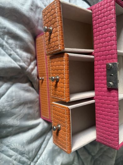 Jewellery box