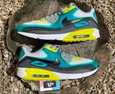 Get Rare Size Rare Style Nike AM90s